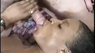 نيك مترجم الاخ وطيز مع صوت زييييطططط من ريح المقرفه