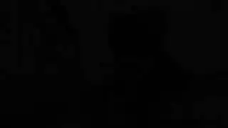 جماع شرجي عنيف مع مراهقة مقيّدة وممتلئة الجسم