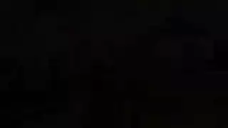 نيك كس فتاة عربية جميلة وهي تتمحن وتتأوه حتى يقذف على وجهها الجميل في النهاية