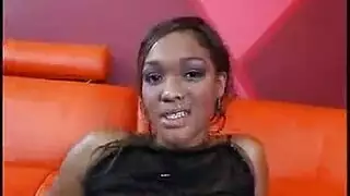 التونسية نجلاء ذات الصدر الممتلئ تمارس الجنس بقوة