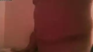 مقطع إكس إكس إكس: بنتو تشانينج تبرز سروالها الداخلي للكاميرا