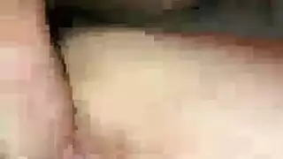 عرض تعري بطيء يؤدي إلى تدليك جسدي مثير وجنس عنيف