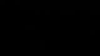 milf متلصصة مرتدية النايلون الشفاف تشهد عملية استمناء علنية وتعشق ذلك