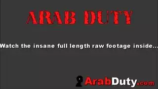 عاهرات محجبات في شرج مكثف مع قضيب الجندي الغربي