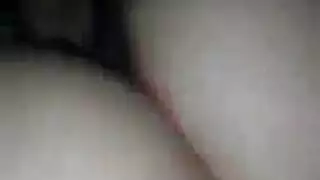 قضيب سمين كبير يدق في فتحة شرج ضيقة لفلبينية