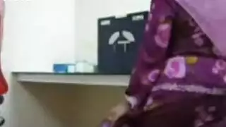 بنات عربيات هاويات تبلع المني في البورن