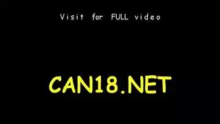 مصة قاسية: راقصة شقية تلتهم قضيب أسود منتصب