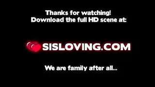 لاتينية ساخنة تنزل للمص وتنك حتى يقذف